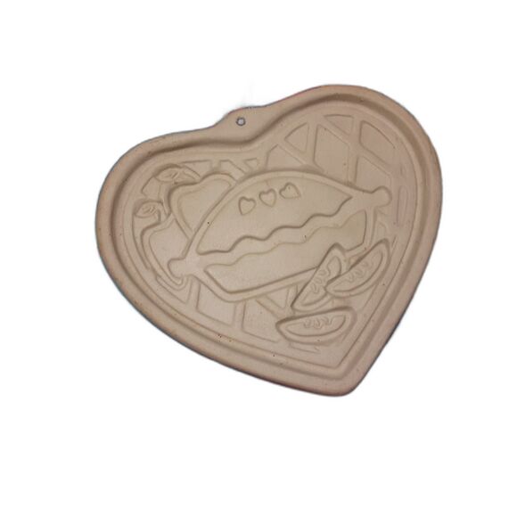 Pampered Chef Pottery "Welcome Home Heart" Cookie Mold 1998 USA - Picture 1 of 3
